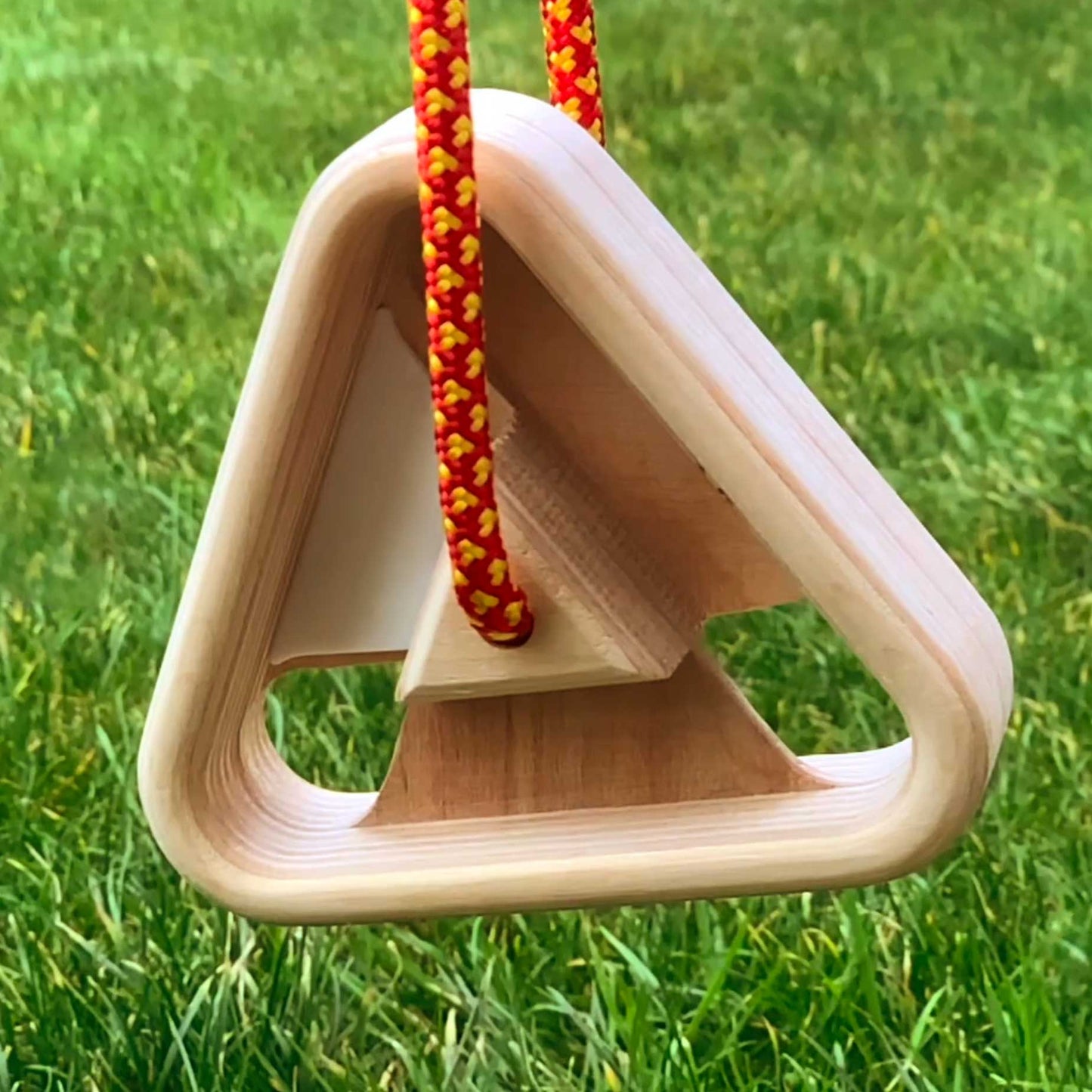 TriQuad™ Triangle Triple Edge Hangboard | 27, 22, 17 and 12mm Rungs