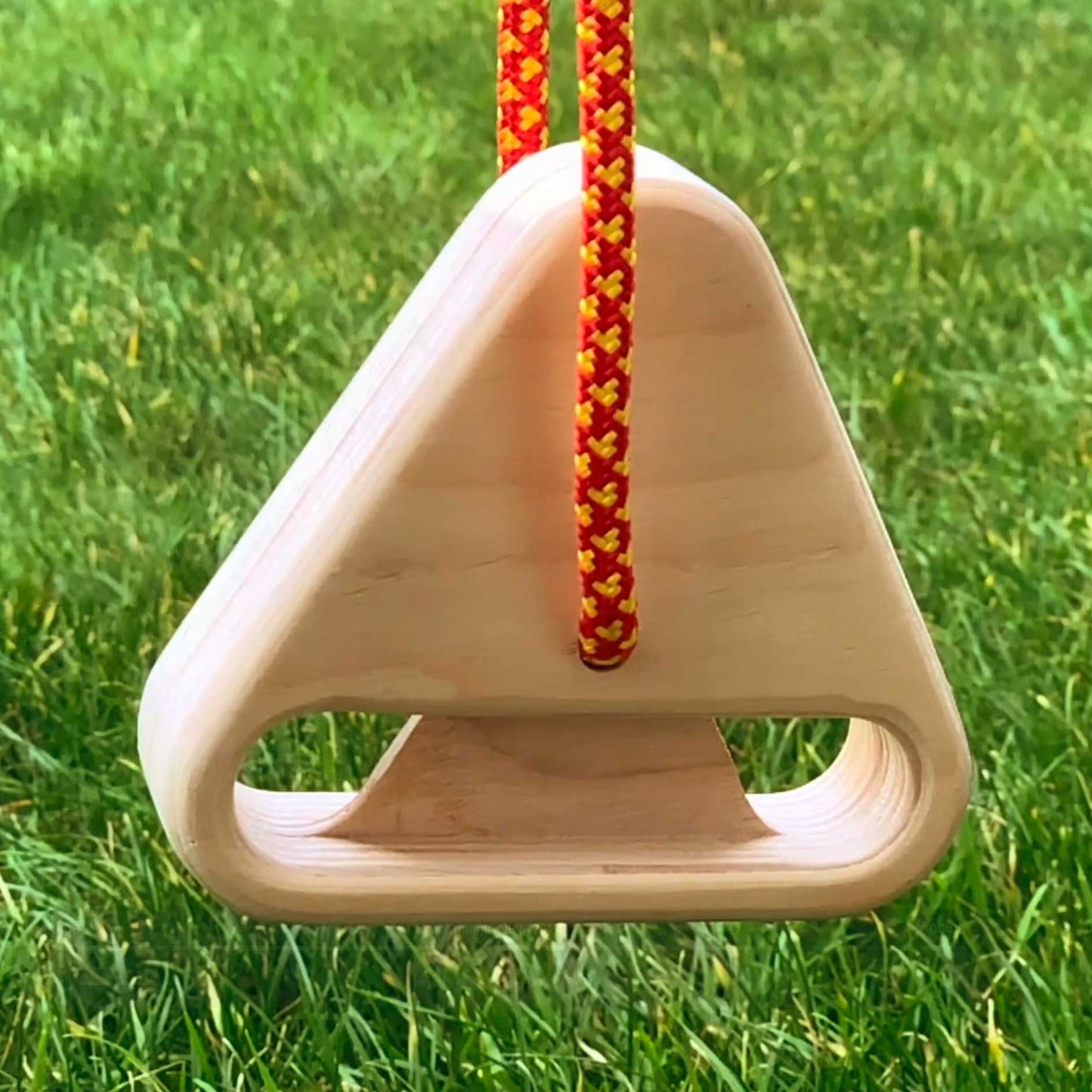 TriQuad™ Triangle Triple Edge Hangboard | 27, 22, 17 and 12mm Rungs