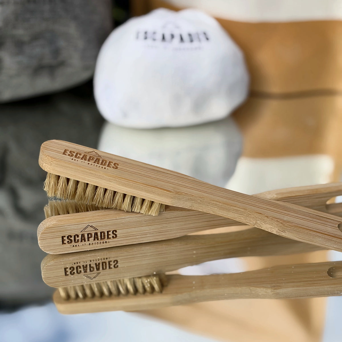 Escapades Premium Bamboo Climbing Brush – Dense-Bristle Hold Cleaner – image 3