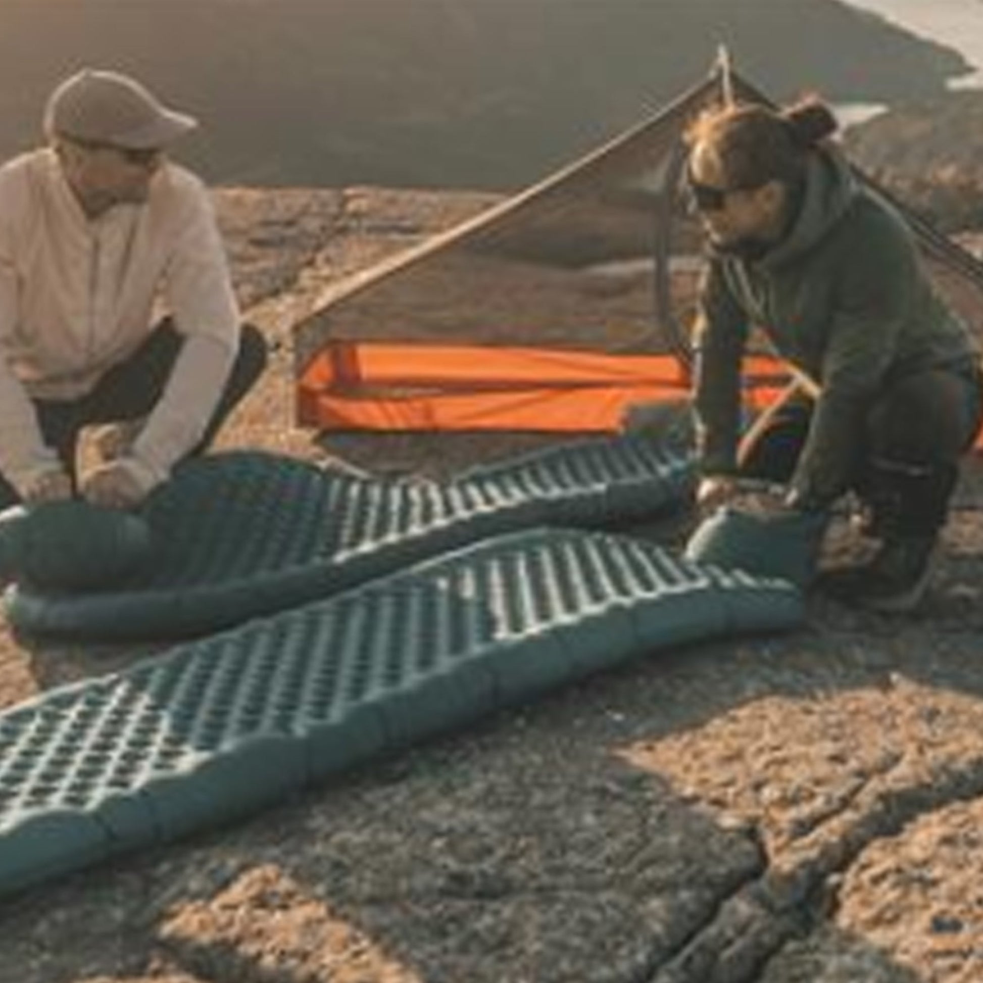Robens HeatCore 3.8R Regular Sleeping Mat - Three-Season - alternate view 7