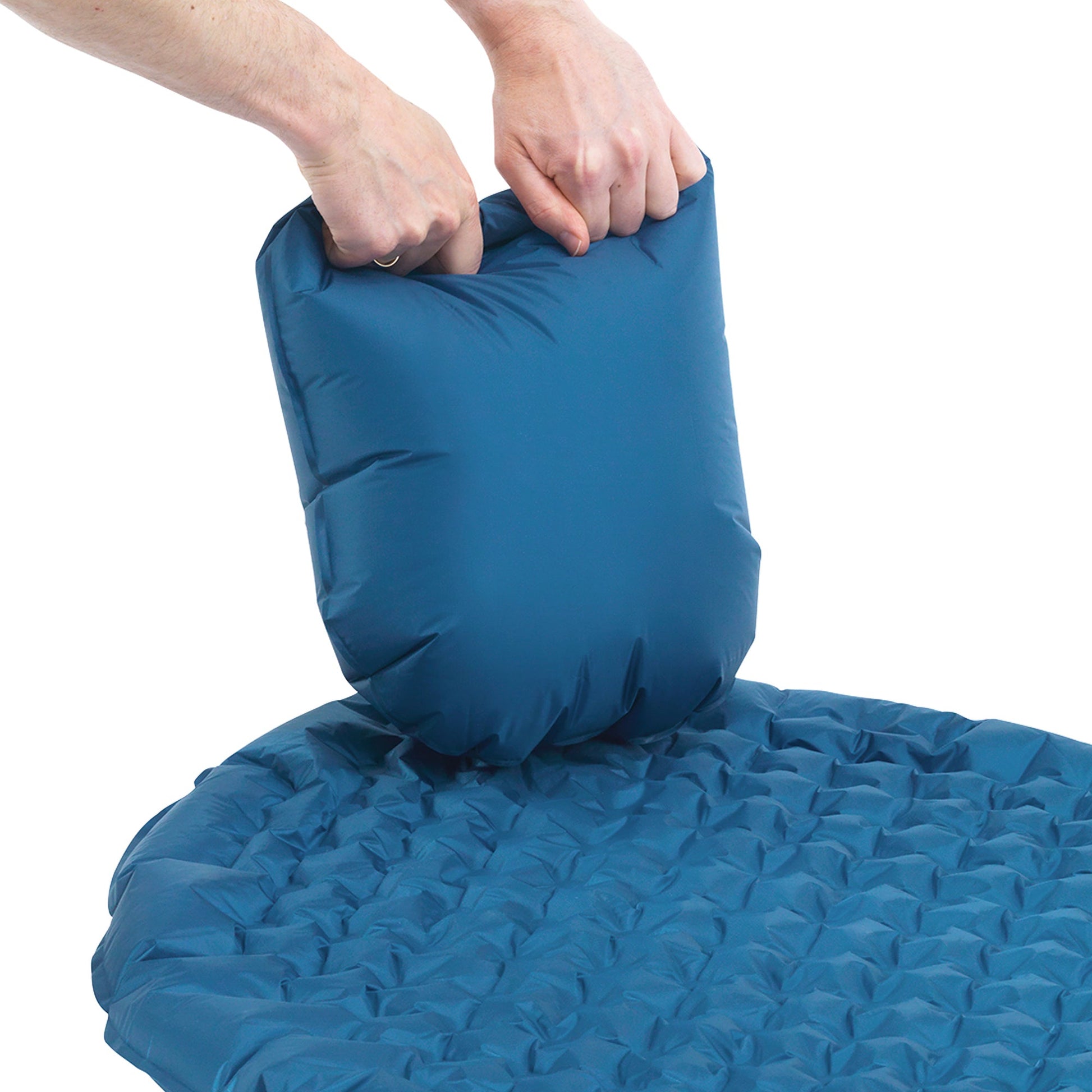 Robens HeatCore 3.8R Regular Sleeping Mat - Three-Season - alternate view 6
