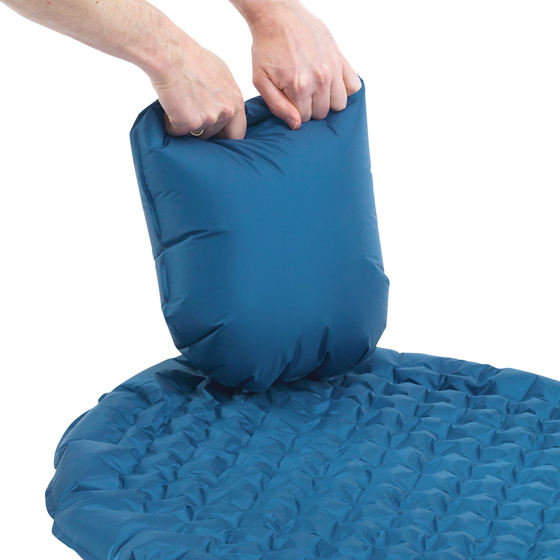 Robens HeatCore 3.8R Large Sleeping Mat - Three-Season - alternate view 5