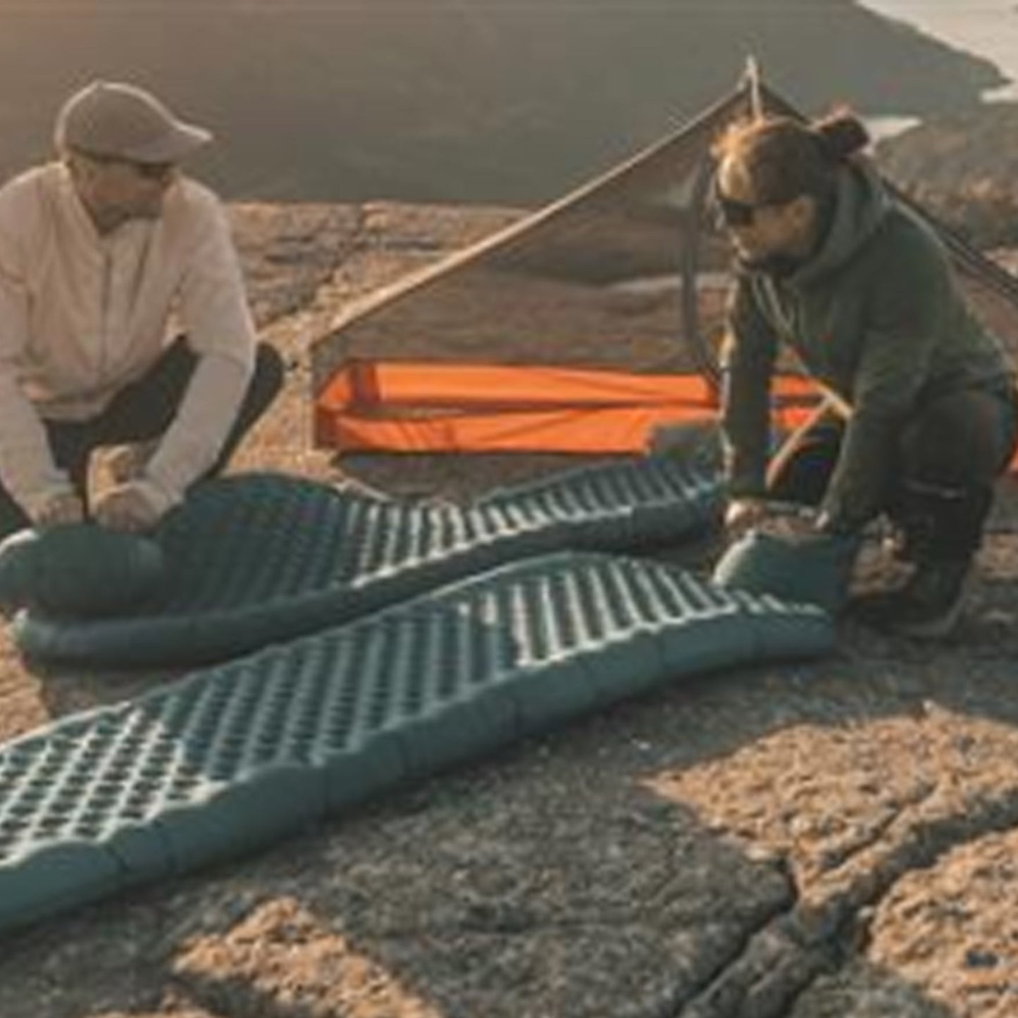 Robens HeatCore 3.8R Large Sleeping Mat - Three-Season - alternate view 8