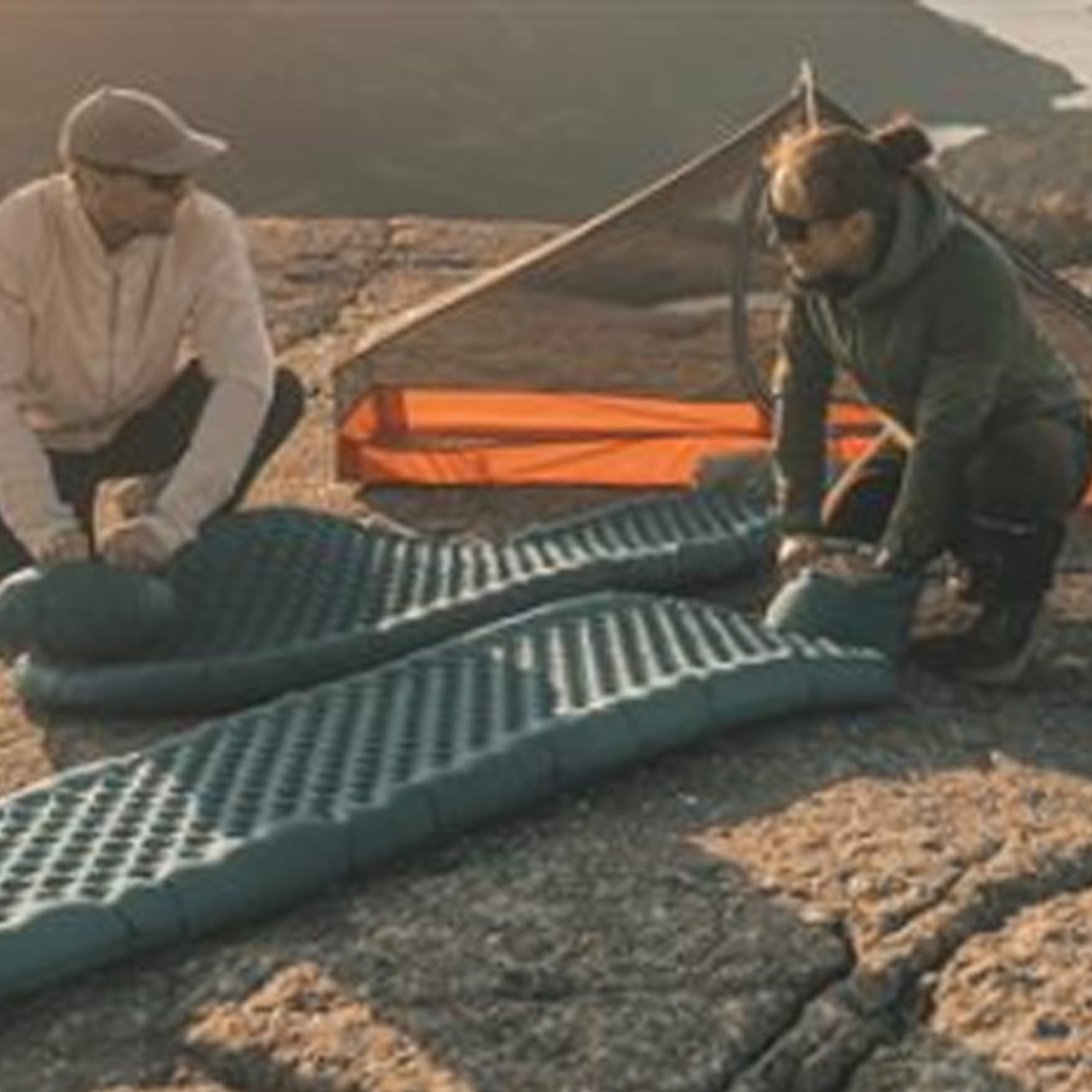 Robens HeatCore 3.8R Large Sleeping Mat - Three-Season - alternate view 8