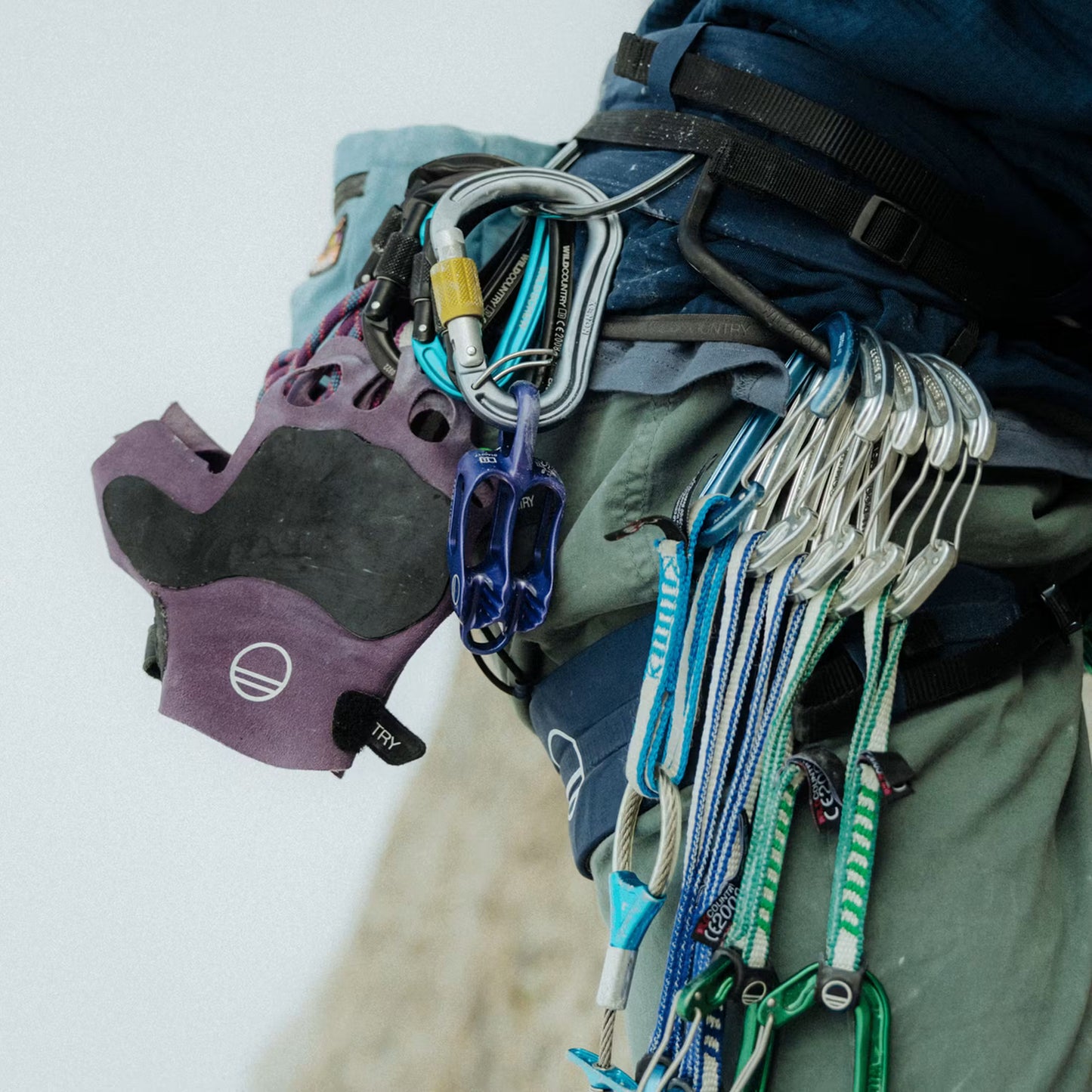 Wild Country Crack Gloves – TRAX Rubber Crack Climbing Gloves