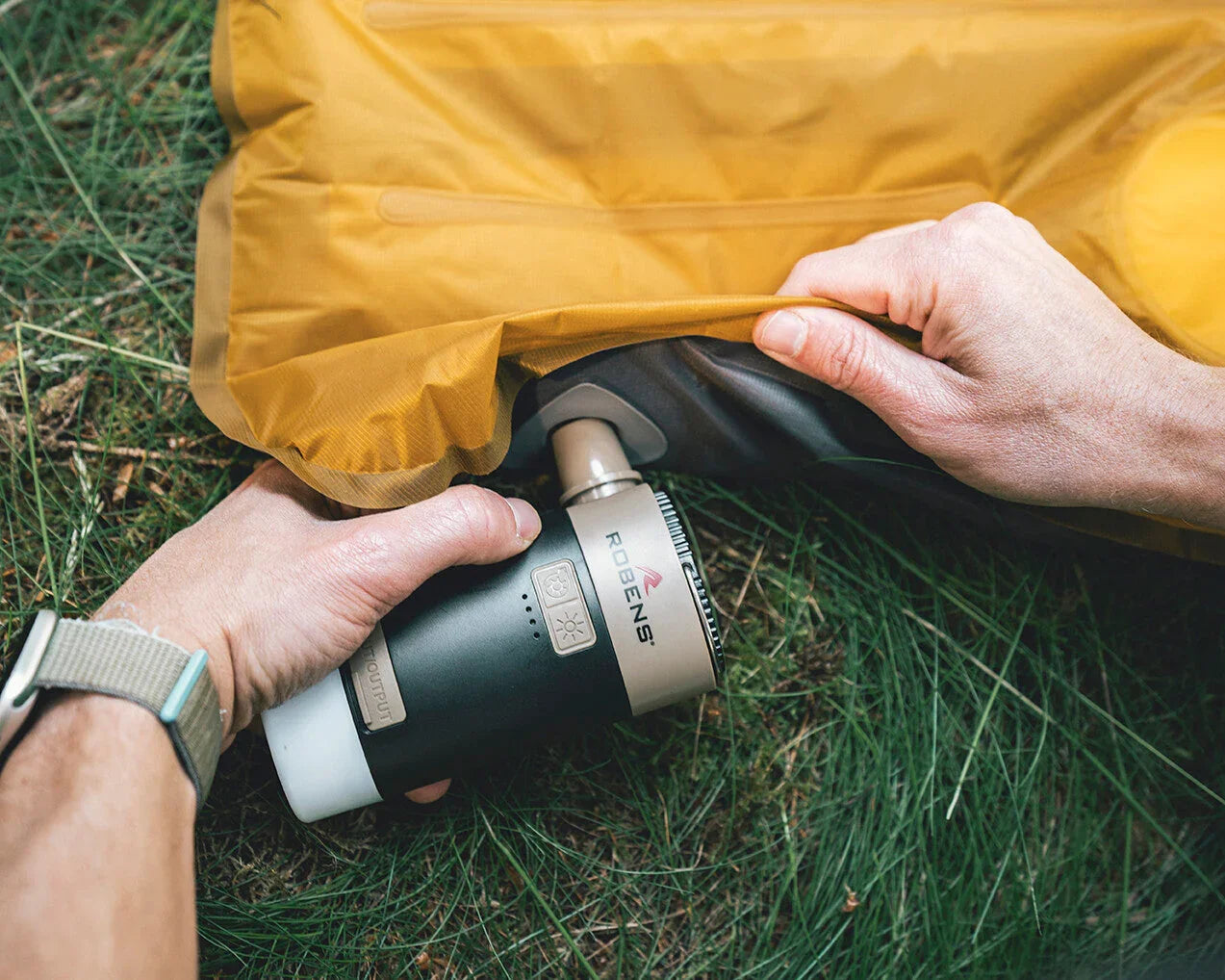 Robens Conival 3in1 Pump - Air Pump, Lantern & Power Bank - alternate view 12