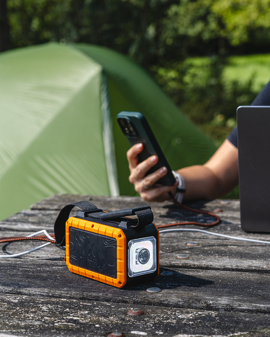 Xtorm XR204 Xtreme Flashlight Power Bank 100W 40,000mAh